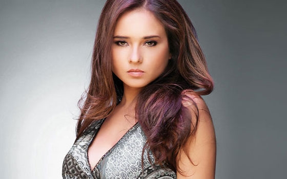   مصر اليوم - الفنانة  نيللي كريم ترد علي منتقدي سجن النسا