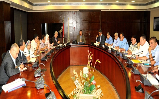   مصر اليوم - وزير النقل يضع مواعيد زمنية محددة للإنتهاء من مشاريع الطرق والجسور