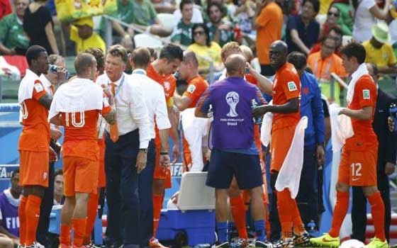   مصر اليوم - الوقت المستقطع في مباريات كرة القدم لالتقاط الأنفاس وأشياء أخرى