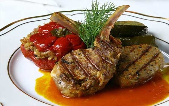   مصر اليوم - ورق عنب مع كوسا وريش