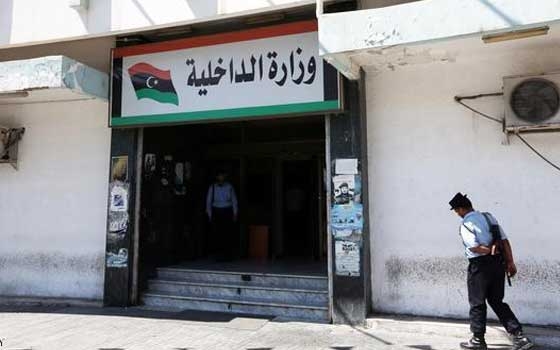   مصر اليوم - وزارة الداخلية الليبية تنفي صحة أنباء سقوط ضحايا مصريين في منطقة الكريمية