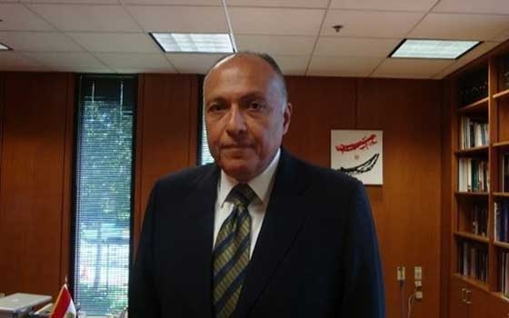   مصر اليوم - شكري يبحث تطوّرات الملفّ اللِّيبيّ مع مبعوثي الجامعة العربيّة والاتِّحاد الأفريقيّ