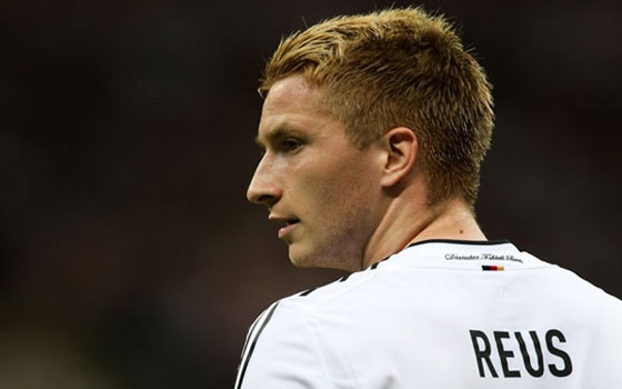   مصر اليوم - صحيفة اسبانية : الألماني ريوس يشعر بالصدمة تجاه تجاهل برشلونة التعاقد معه