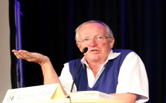   مصر اليوم - روبرت فيسك : الصحافيون مصابون بداء فقدان الذاكرة المؤسسية