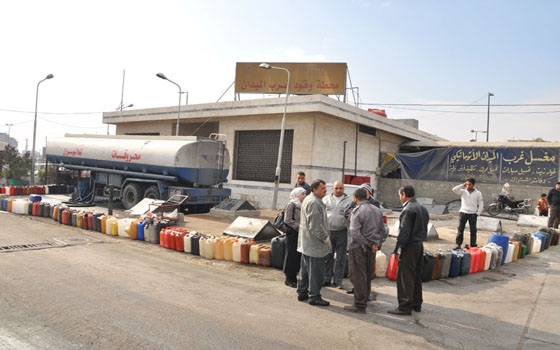   مصر اليوم - وضع برنامج زمني لتوزيع المازوت على العائلات في سورية