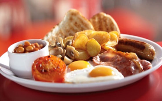   مصر اليوم - خمس طرق لتناول الطعام الصحي بدون أي عناء