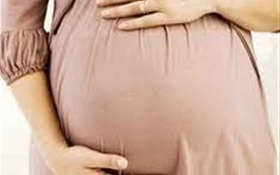   مصر اليوم - دراسة أثبتت أن بدانة الأم الحامل تزيد من إحتمالات الولادة القيصرية