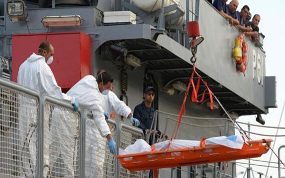   مصر اليوم - سفينة عسكرية إيطالية تحمل أكثر من ألف مهاجر أفريقي