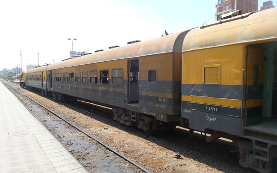 مصر اليوم - عودة رحلات قطار السُّويس القاهرة بعد توقُّف 10 شهور