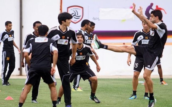   مصر اليوم - انطلاق تدريبات فريق الشباب في معسكره الخارجي في هولندا