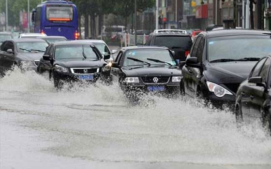   مصر اليوم - أمطار غزيرة تهطل في نهر النيل وإعلان إنسياب حركة المرور