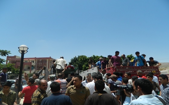   مصر اليوم - تشييع جثامين شهداء حادث العريش الإثنين