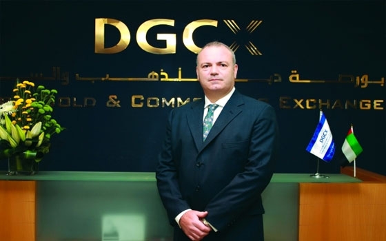   مصر اليوم - دبي للذهب تعيد إدراج عقد خيارات الروبية الهندية