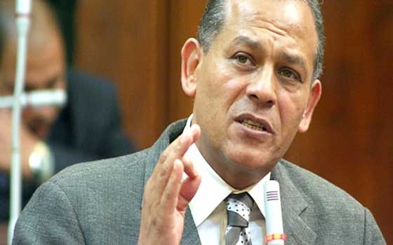   مصر اليوم - السادات يُعرب عن استياءه من تدهور الأوضاع عقب ثورة يناير