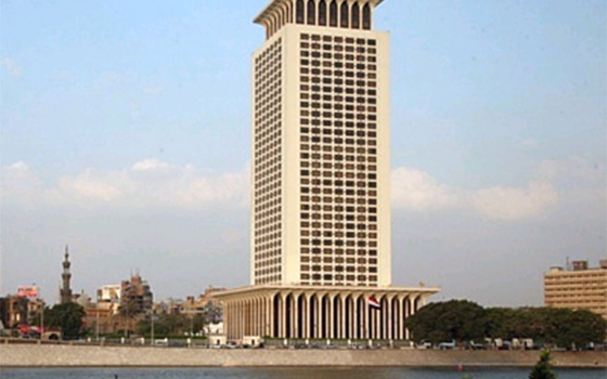   مصر اليوم - أعضاء السفارات ومساعدي الوزير وأبناء الجاليات يتبرعون لحساب تحيا مصر