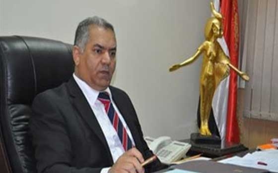   مصر اليوم -  الدماطي يبحث إزالة التعديات على المواقع الأثرية