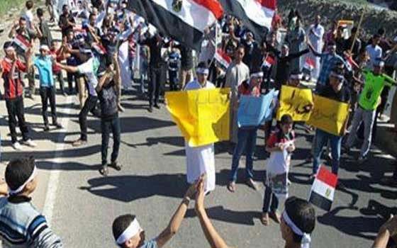   مصر اليوم - جماعة الإخوان تتظاهر في دمياط لفتح المعابر أمام الفلسطينيين