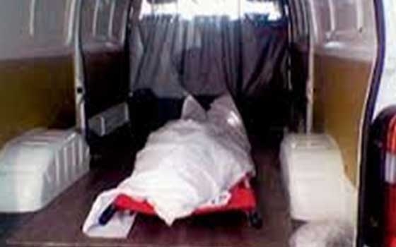   مصر اليوم - هنود يضعون جثة معلمهم 6 أشهر في الثلاجة