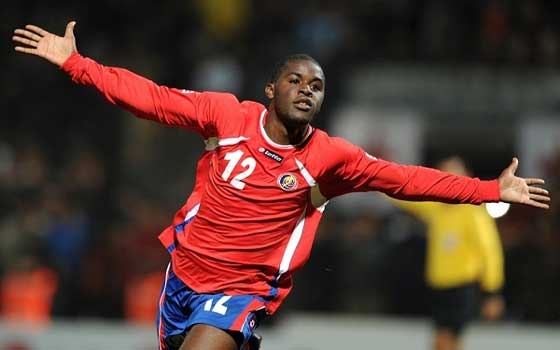   مصر اليوم - الأندية الإيطالية تتنافس للحصول على خدمات جويل كامبل