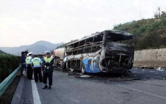   مصر اليوم - مقتل 38 شخصًا جراء حادث تصادم حافلة بشاحنة جنوب الصين