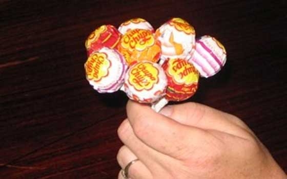   مصر اليوم - شركة نمساوية توفر الحلوى لطفل نرويجي مدى الحياة