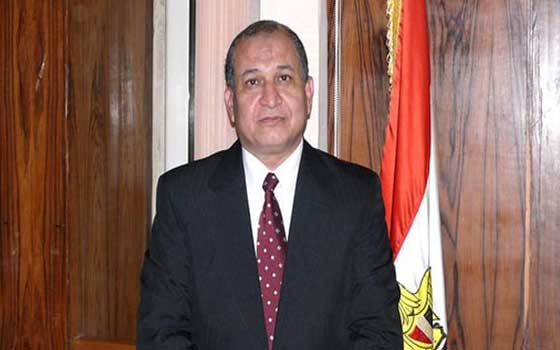   مصر اليوم - رئيس جامعة طنطا ووكلاؤه يتنازلون عن مكافآتهم لصالح الوطن