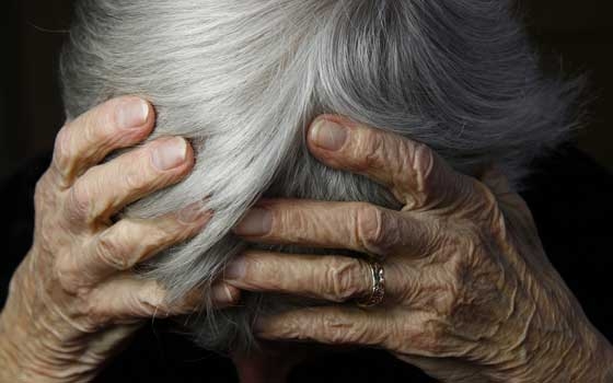   مصر اليوم - زرع خلايا دماغية جديدة بين مرضى الألزهايمر يعكس فقدان الذاكرة