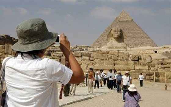   مصر اليوم - إيمان الجارحي تؤكِّد أنَّ هناك بشائر لعودة السِّياحة لسابق عهدها