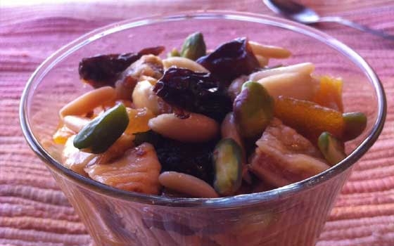   مصر اليوم - طريقة عمل الخشاف المصري بالعسل