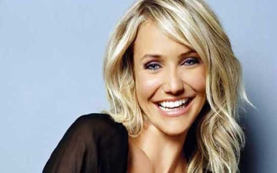 مصر اليوم - كاميرون دياز تقضي يومًا ممتعًا في المسبح