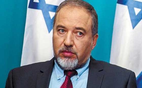   مصر اليوم - ليبرمان: وقف إطلاق النار مع حماس خطأ ويجب القبض على خالد مشعل وإسماعيل هنية