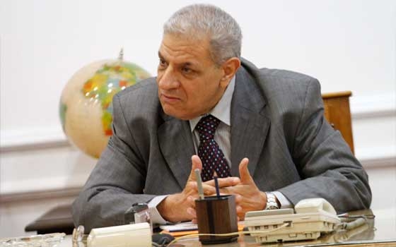 مصر اليوم - محلب يعقد اجتماعًا مع اللجنة العليا لمياه النيل