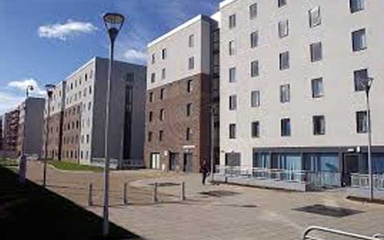   مصر اليوم - تحذيرات بريطانية من المدارس الخاصة في لندن