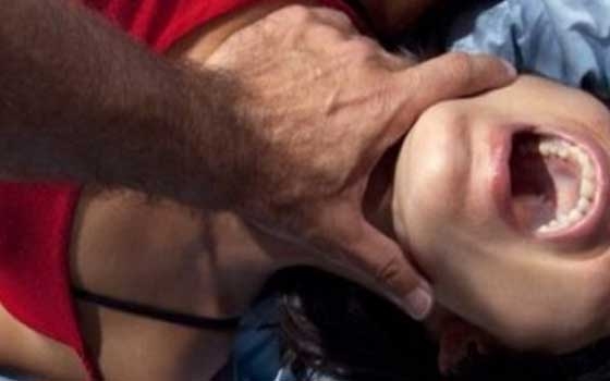   مصر اليوم - مراهق أردني يغتصب فتاة وينشر المقاطع على يوتيوب