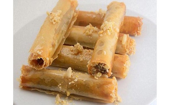   مصر اليوم - الجلاش الملفوف بالمكسرات والفستق