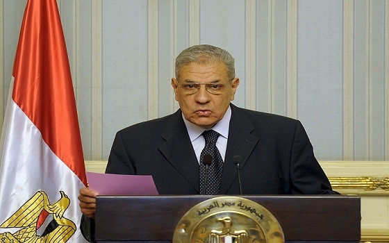   مصر اليوم - محلب: تأجيل رفع الدعم عن الوقود يكلف الدولة 350 مليون جنيه يوميًا