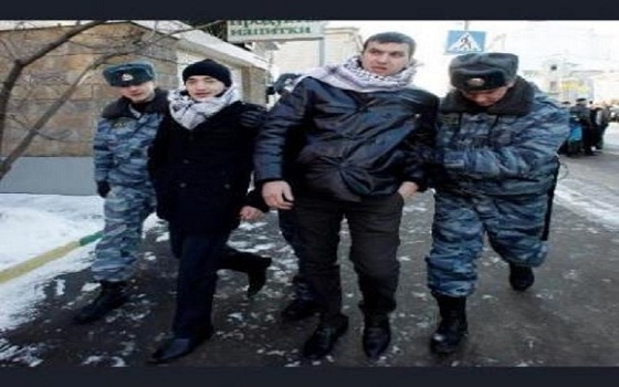   مصر اليوم - القبض على نصابين حاولا بيع منصب نائب محافظ مدينة موسكو