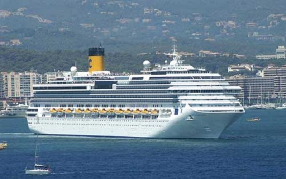   مصر اليوم - ميناء سفاجا يستعد لوصول ١٨٢٥راكب و٦٣شاحنة