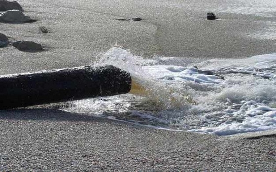   مصر اليوم - محافظ الإسماعيلية يتدخل لإنهاء مشاكل الصرف الصحي وأرض الجمعيات