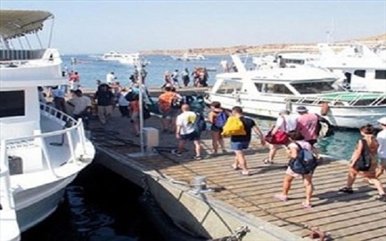   مصر اليوم - وصول 15 ألف سائح إلى مطار الغردقة الدولي