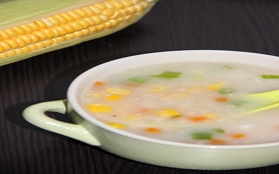   مصر اليوم - شوربة الشوفان بالذرة والحليب