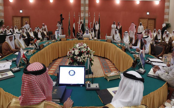   مصر اليوم - الرئيس اليمني يلتقي سفراء الدول العشر الراعية للمبادرة الخليجية