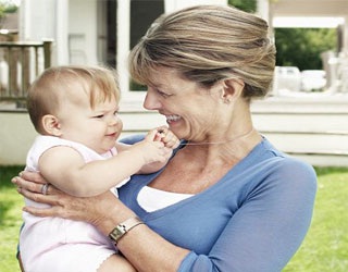   مصر اليوم - الأمم المتحدة تساند أطباء مصر للتخلي عن ختان الإناث