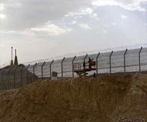 مصر اليوم - وفد أميركي يتفقد الحدود بين مصر وغزة وإسرائيل