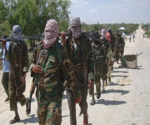 مصر اليوم - حركة الشباب الصومالية تعلن وفاة جندي فرنسي أسير لديها