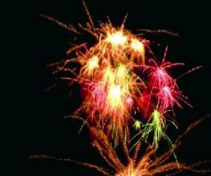 مصر اليوم - إصابة شاب بجروح بليغة جراء عبثه في الألعاب النارية في الخليل