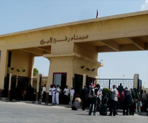   مصر اليوم - وفد من حماس برئاسة وزير الداخلية يصل مصر