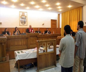   مصر اليوم - تونس: الإفراج عن متشدد مشتبه به في مقتل السفير الأميركي في بنغازي