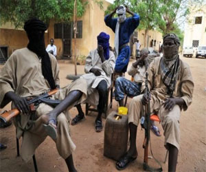 مصر اليوم - اشتباكات بين القوات الحكومية والمتطرفين وسط مالي