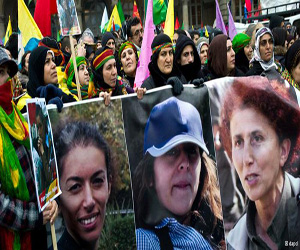   مصر اليوم - محتجون أكراد في باريس على اغتيال ناشطات من حزب العمال الكردستاني